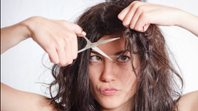 Как правильно подровнять волосы в домашних условиях
