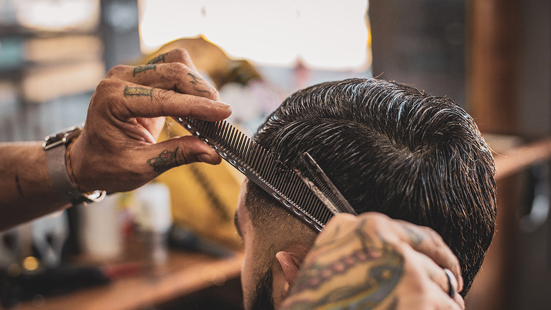 Уроки парикмахера для начинающих: туториалы от топ-стилистов