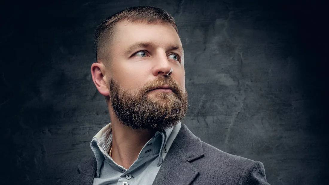 Мужские стрижки для круглого лица: меняем пропорции без диет