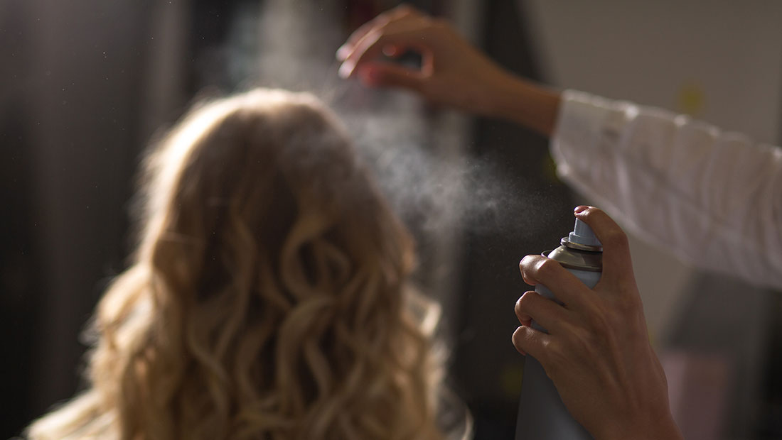 Собираем hair-косметичку: текстурирующий спрей для волос