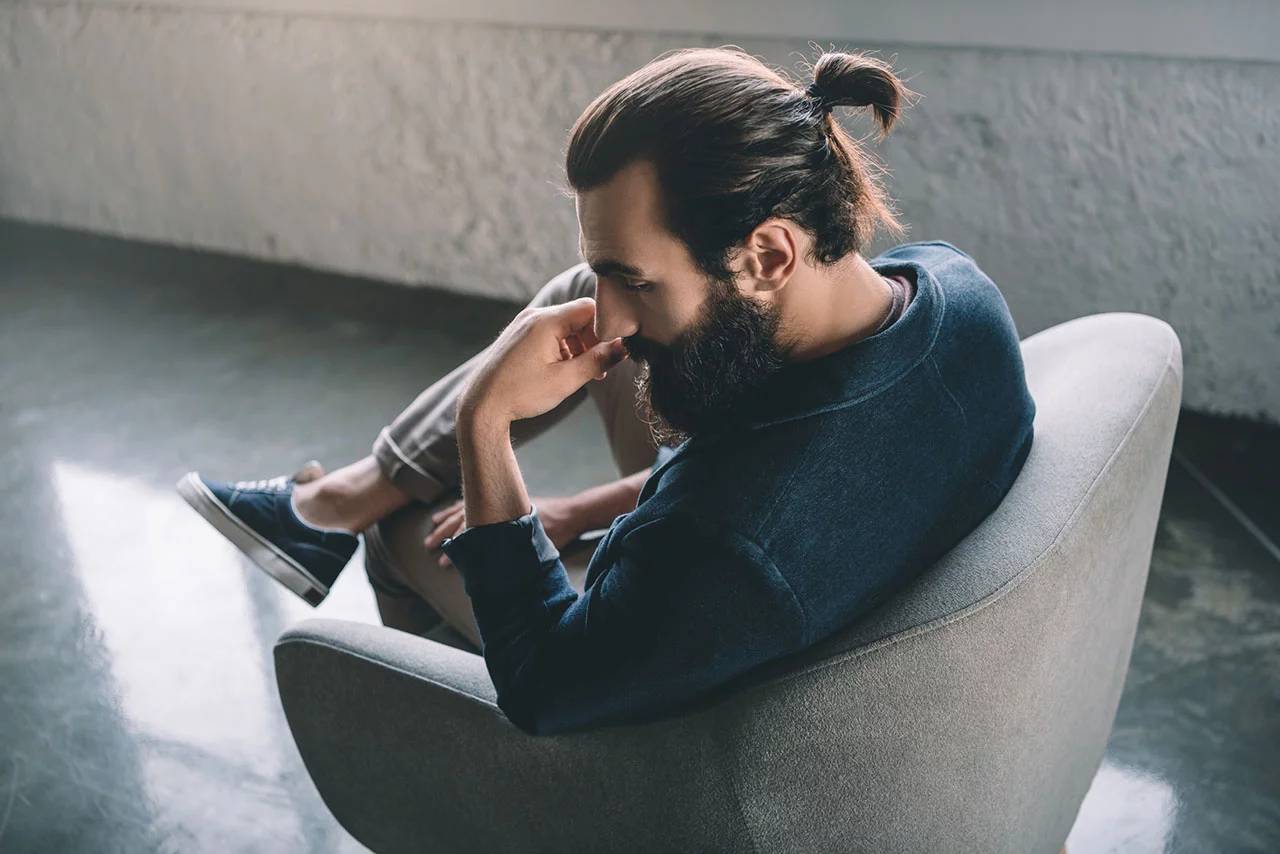 Прическа Man bun