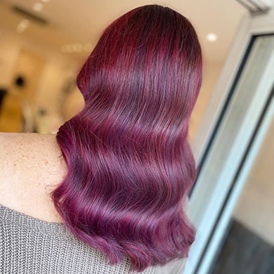 темно-розовый цвет волос