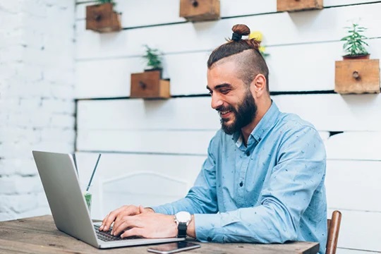 Man Bun с косичками