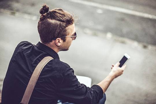 Особенности прически Man Bun